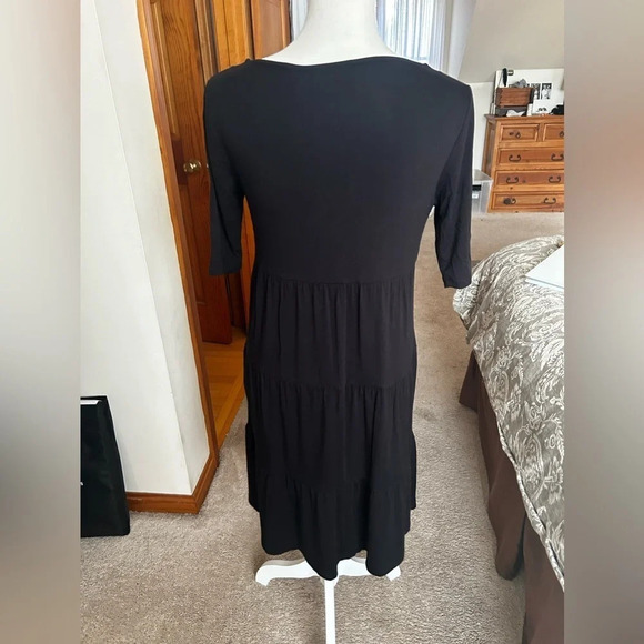 Cynthia Rowley Black Tiered Midi Dress - Picture 5 of 7